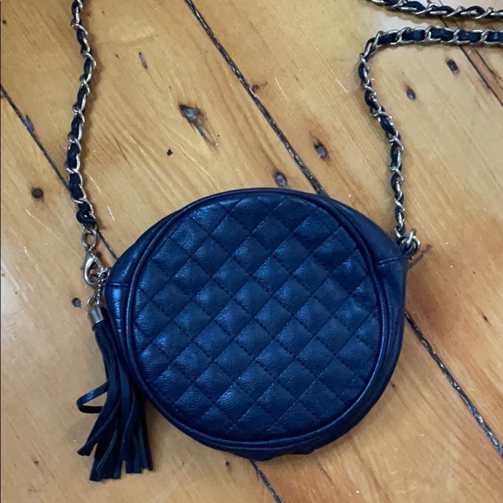 Sondra Robert’s Blue crossbody bag